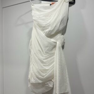 Chic One Shoulder White Dress